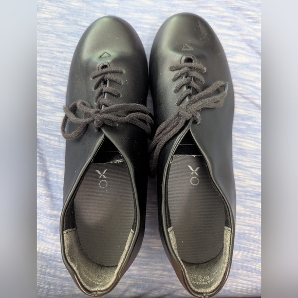 Capezio Size 2 Big Kids Black Lace-Up Tap Shoes Dance Tapdancer Tapdance  Lesson - Picture 1 of 5